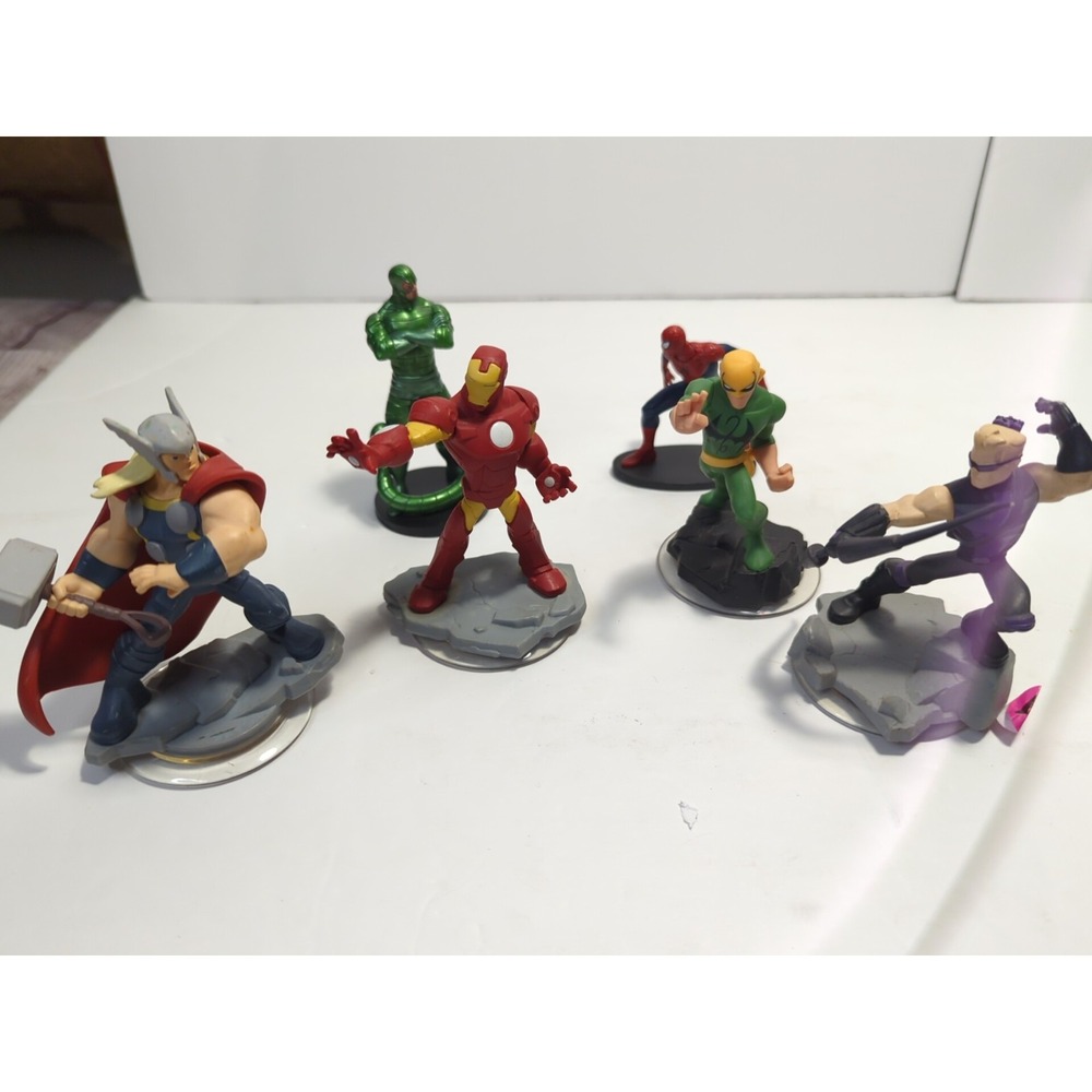 4 Disney INFINITY 2.0 Figures Marvel Originals Lot With 2 Add'l Marvel Figures